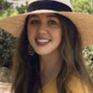 Meet your Posher, Olivia